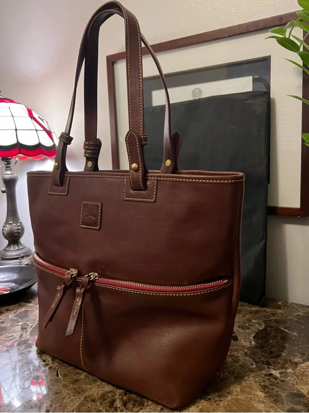Genuine Dooney & Bourke Italian Florentine Leather Convertible Shopper & Charm - Picture 7 of 16